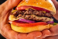 Mastering the Irresistible Smash Burger