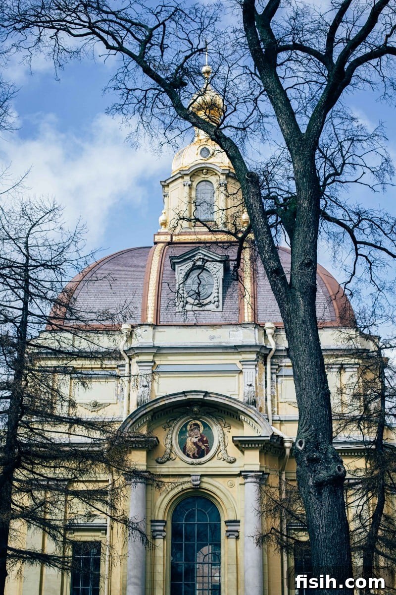 The impressive Peter and Paul Fortress and Cathedral in Saint Petersburg
