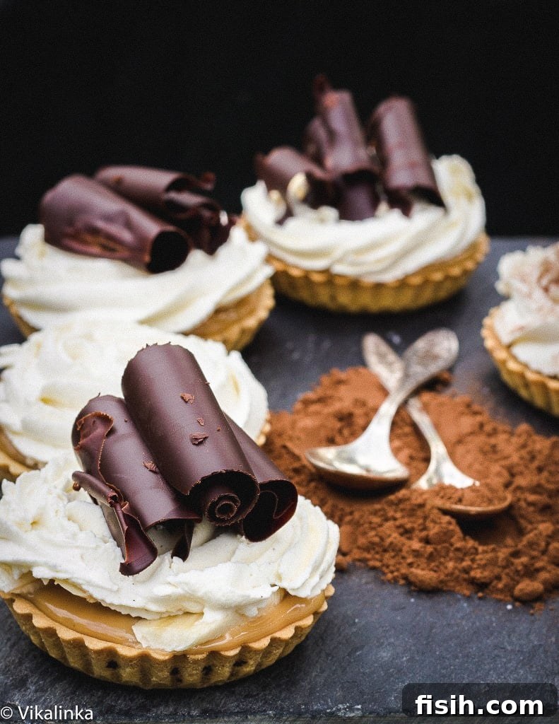 Close up of multiple tarts in a circle