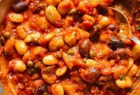 Butter Bean Puttanesca: Creamy Tomato-Tuna Pasta Sauce