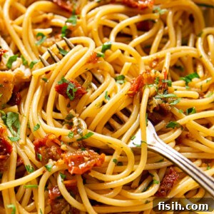 Sun-dried tomato, garlic and chilli spaghetti